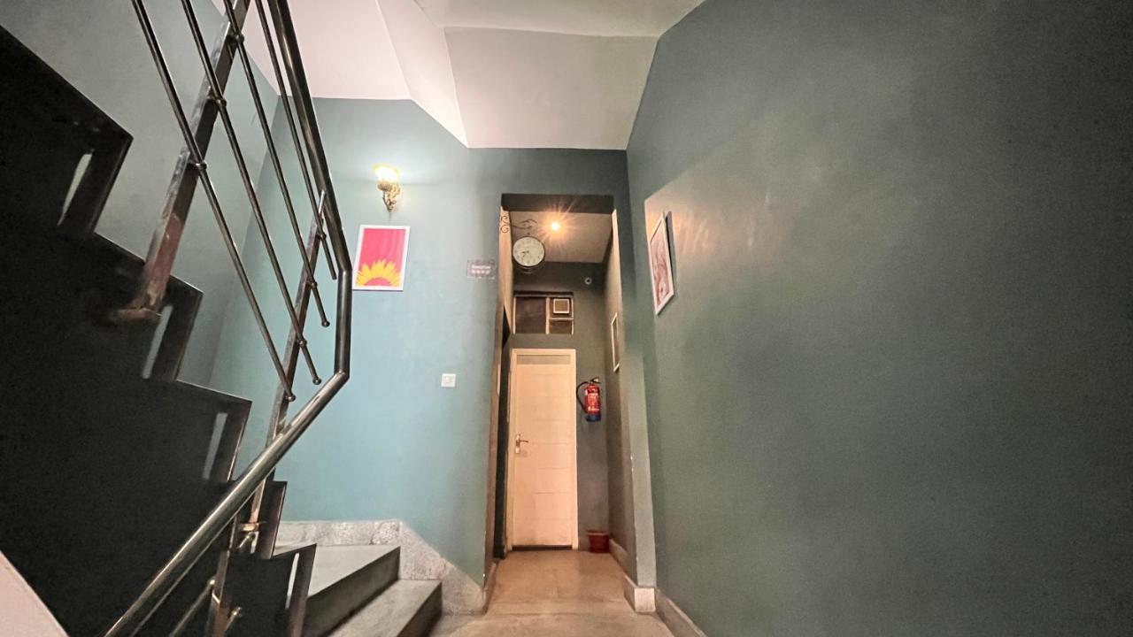 Qotel Hotel Church House Rohini Sector 15 Delhi  Exterior foto